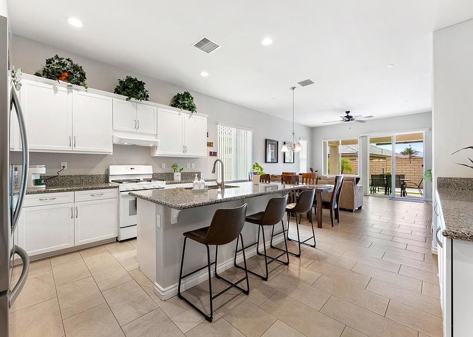 1st image of 43651 Adria Dr