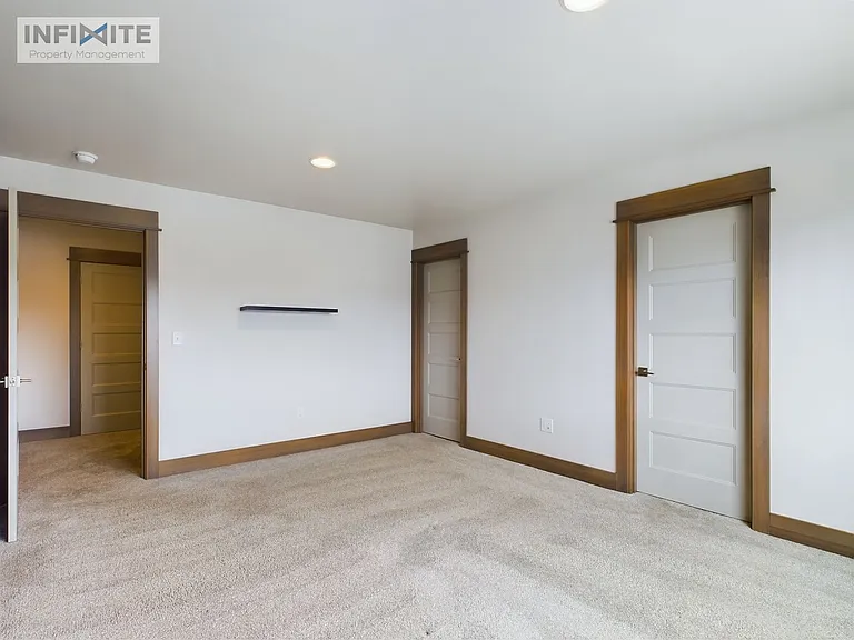 1405 Westwood Cir #C — Photo 9