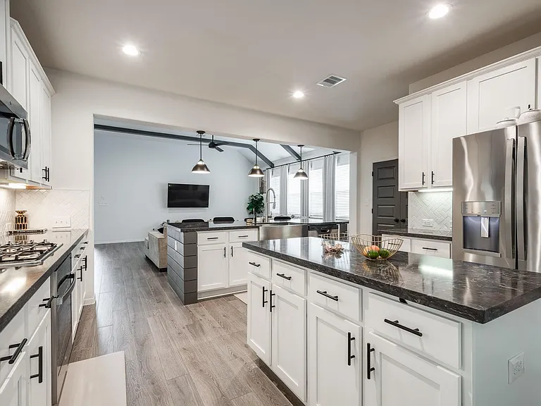 14231 Angelina Dr — Photo 18