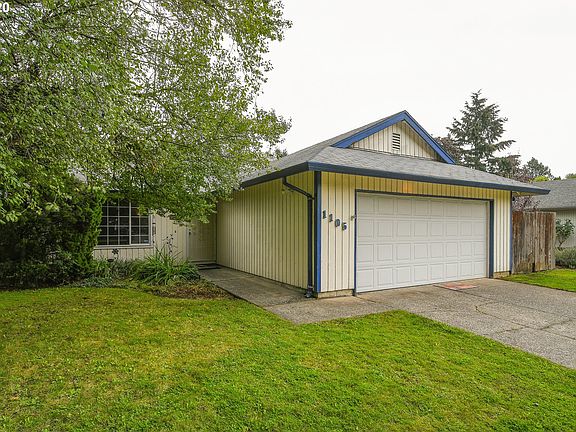 3rd image of 1105 SE 144th Ct