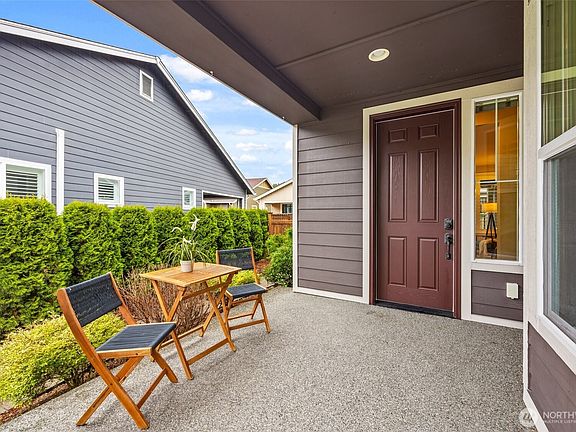 2nd image of 14411 Knoll Park Drive E