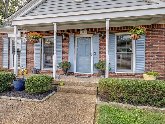 4th image of 204 Vickie Ct
