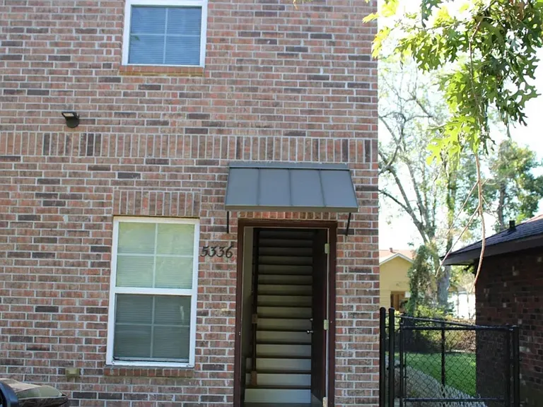 5336 Peerless St — Photo 1