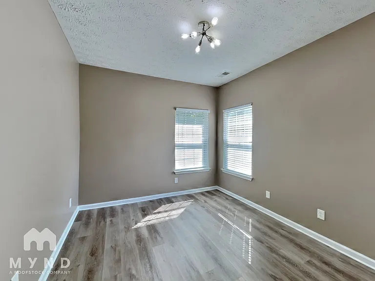8315 Somerset Way — Photo 19