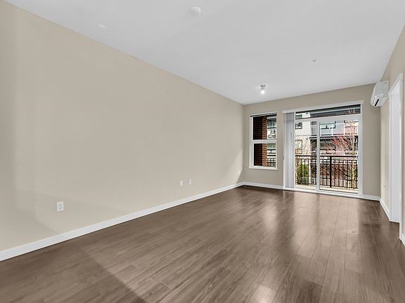 4th image of 9399 Odlin Rd #233