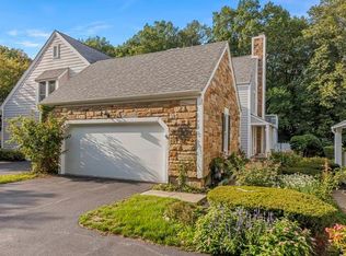 46 Whittington Crse, St Charles, IL 60174