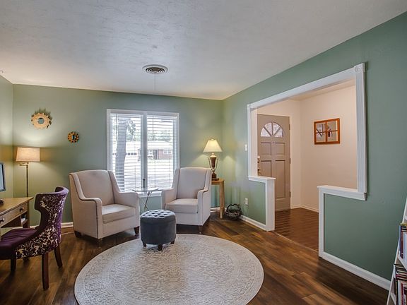 2nd image of 6019 Oxford Ave