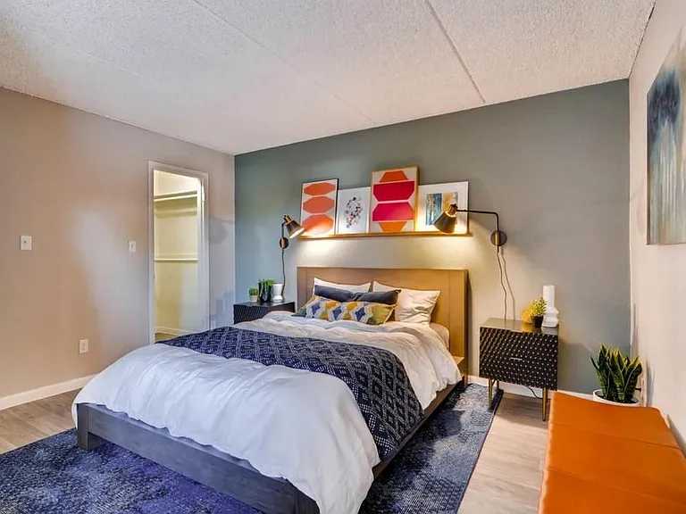 The Glen at Old Town apartments community photo