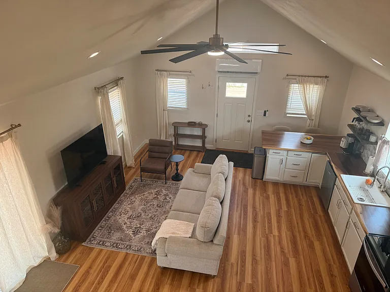 2515 N Nevada Ave #B — Photo 3