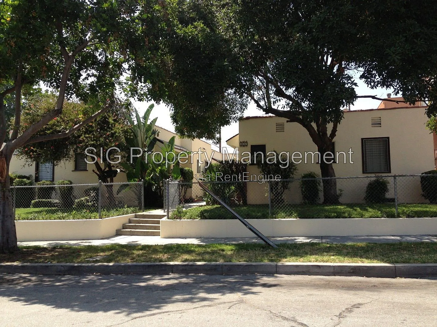 2 bed, 1.0 bath, 650 sqft, $2,100 — Photo 2
