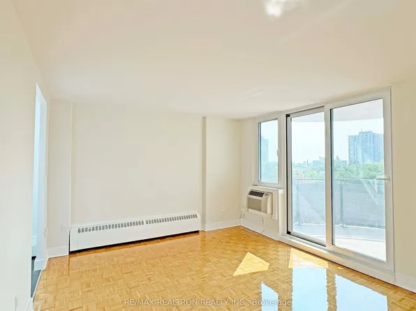 485 Huron St, Toronto, ON