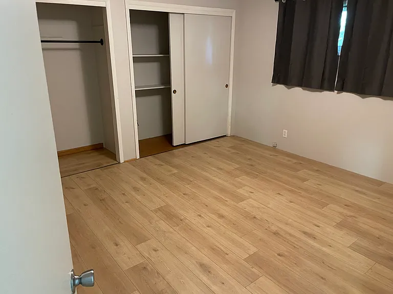 5710 Washington Ave — Photo 7