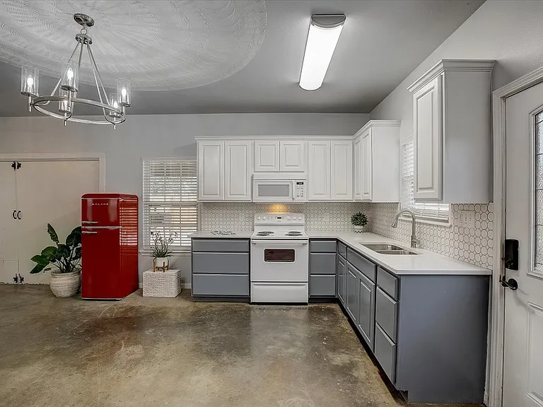 1603B Wilson St — Photo 19