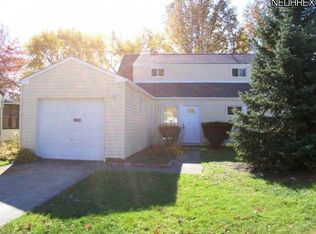 29266 W Willowick Dr, Willowick, OH 44095