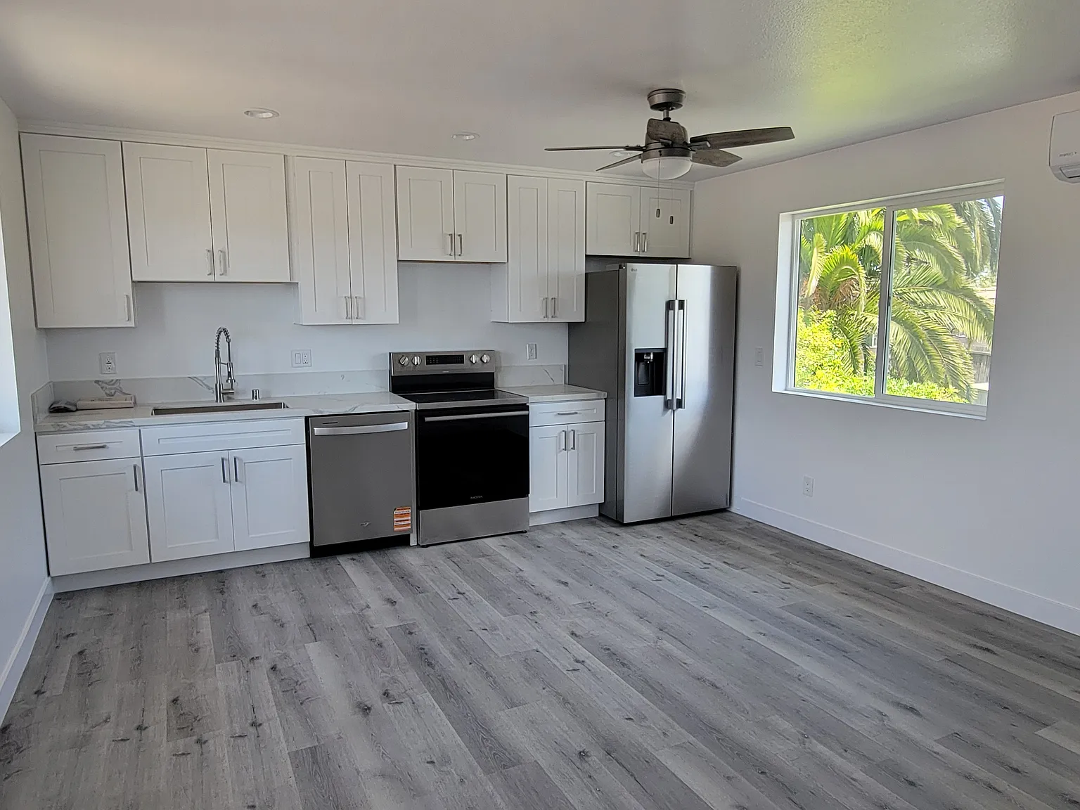 1 bed, 500 sqft, $2,200 — Photo 3