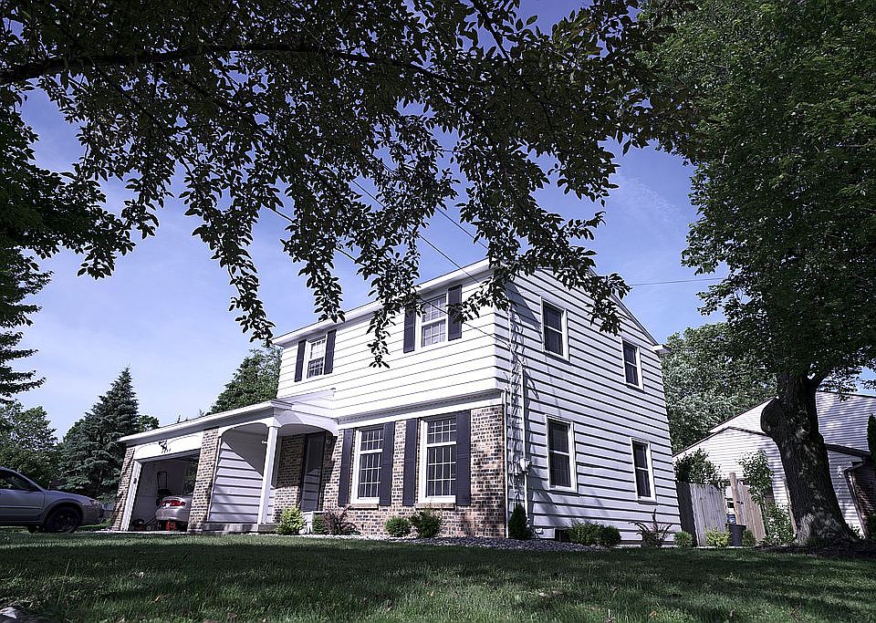 2nd image of 4105 Kentridge Dr SE