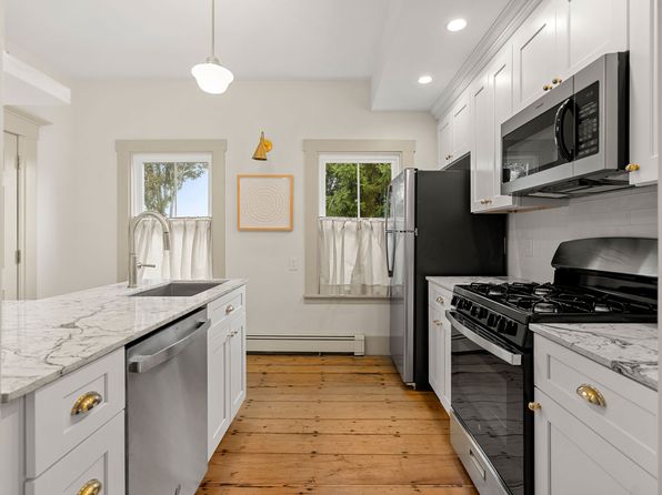 6 Mount Vernon St APT 1