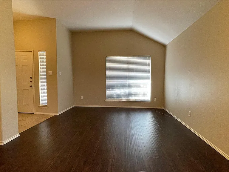 8131 Tierra Del Sol Rd — Photo 26