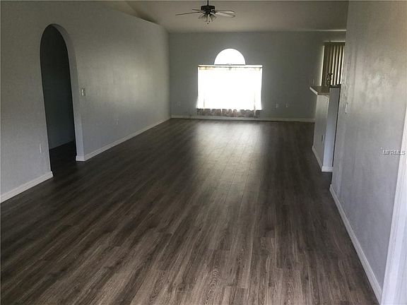 3rd image of 1553 Gaven Ct
