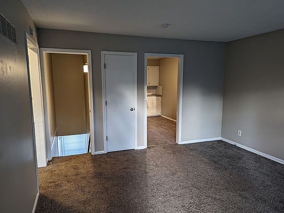 5th image of 804 NW 15th St