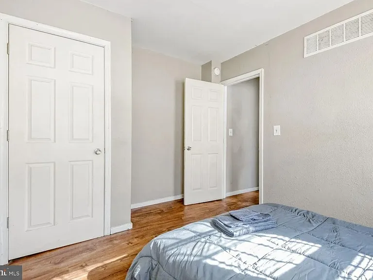 400 N Rose St #1 — Photo 8