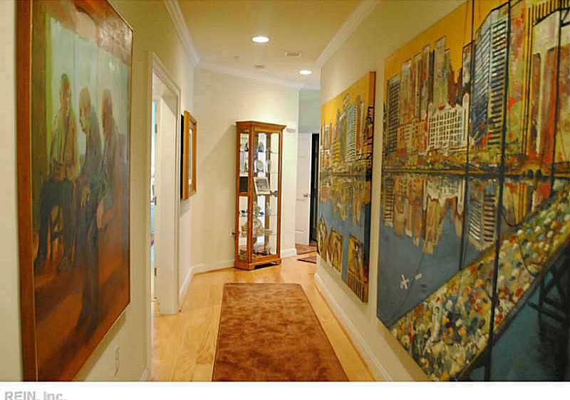 1st image of 123 College Pl Unit 1410