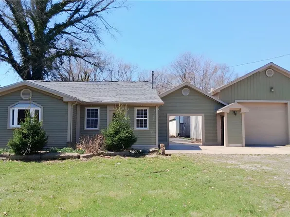 3331 Evergreen Rd, Pulaski, PA 16143