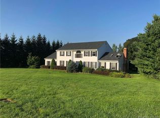 64 Bonnie Vu Ln, New Milford, CT 06776