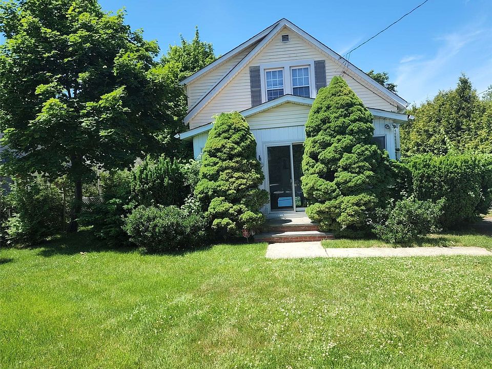 1st image of 413 Kratoville Ave
