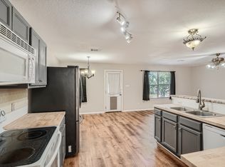 221 Almquist St, Hutto, TX 78634