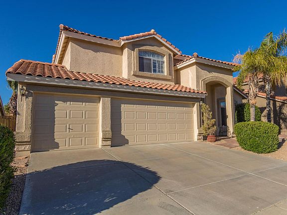 3rd image of 4746 E Villa Maria Dr