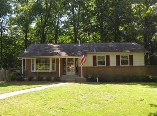 8507 Canterbury Dr, Annandale, VA 22003