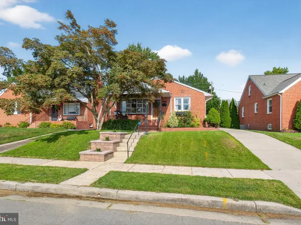 8211 Laurel Dr, Parkville, MD 21234