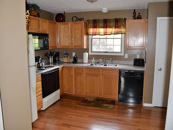 5th image of 2233 Yagger Bay Dr
