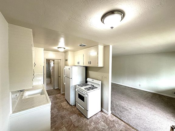 4th image of 241 W Maude Ave APT 10