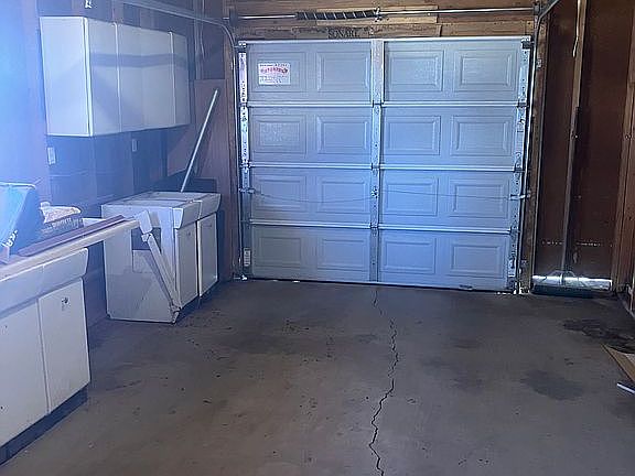 3rd image of 302 Townsend Ave