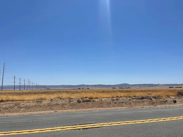 W Avenue D, Lancaster, CA 93536