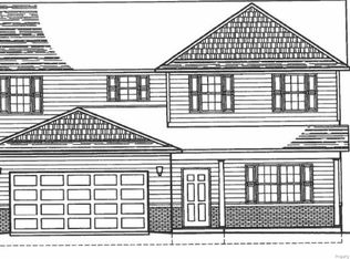 33 Hybrid Ln, Linden, NC 28356