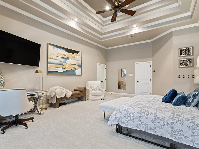 8464 Spicewood Springs Rd — Photo 27