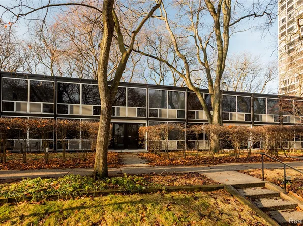 1363 Nicolet Pl, Detroit, MI 48207