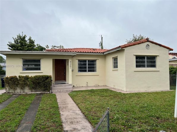 6261 NW 40th St
