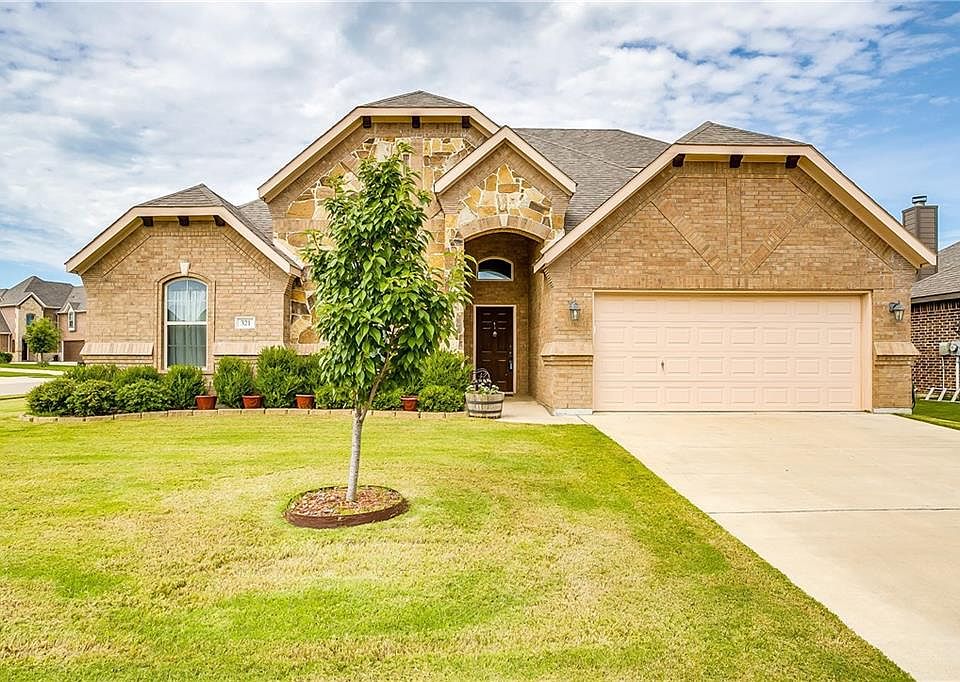 1st image of 321 Pecos Dr