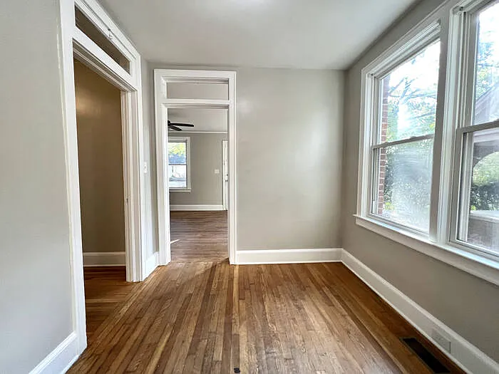 319 Howard St — Photo 40