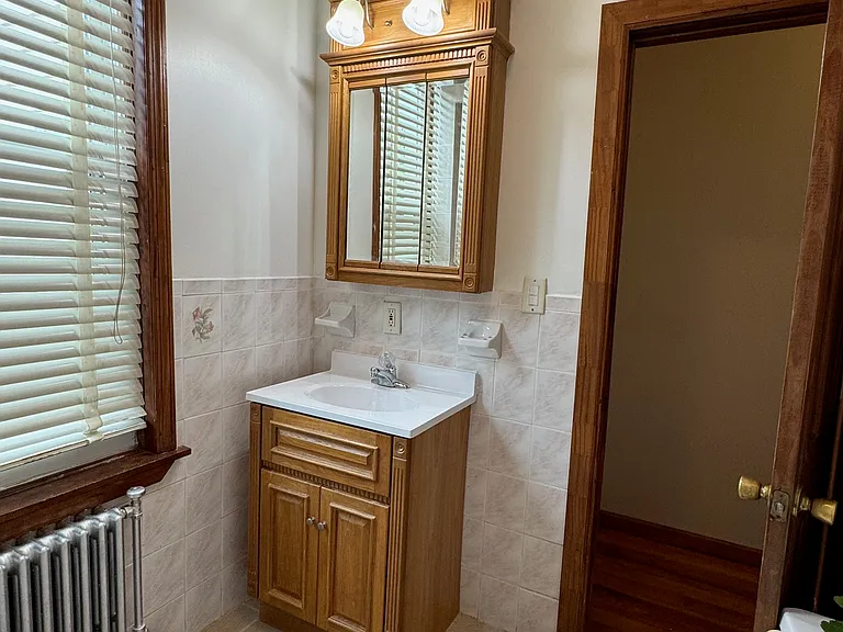 1912 Harman St #1 — Photo 7