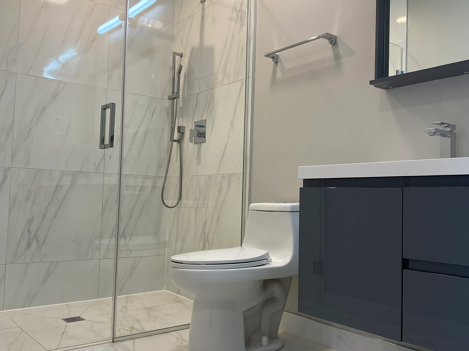 2 bed, 1200 sqft, $3,275 — Photo 3