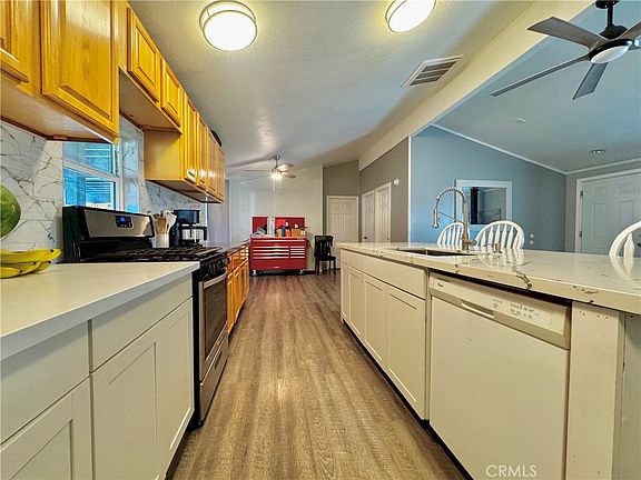3rd image of 2775 Duncan Rd