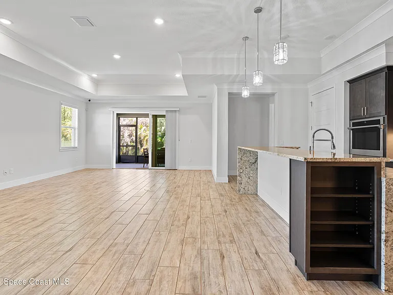 82 Hubble Ln — Photo 8