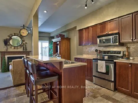 2422 Shadow Ct — Photo 4