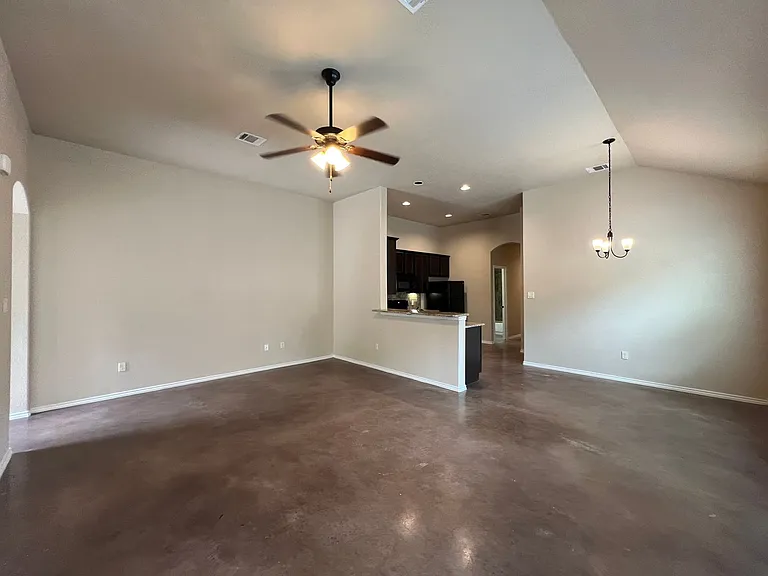 2595 Pahmeyer Rd — Photo 3