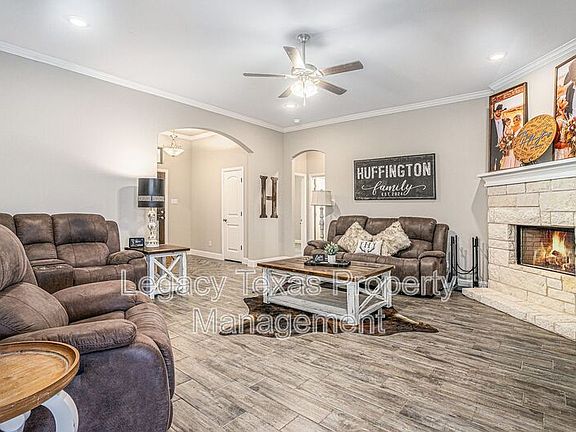 4th image of 226 Harp Ave